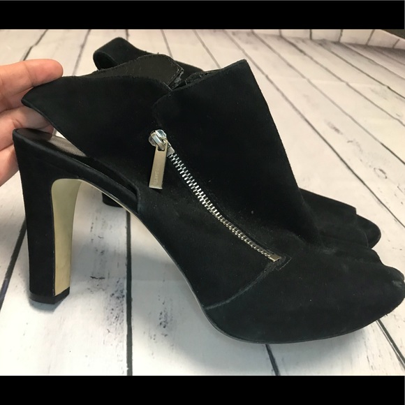 Franco Sarto Shoes - Black Franco Sarto Heels with Zipper